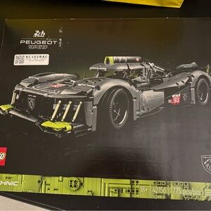 LEGO Technic Peugeot 9X8 24H Le Mans Race Car